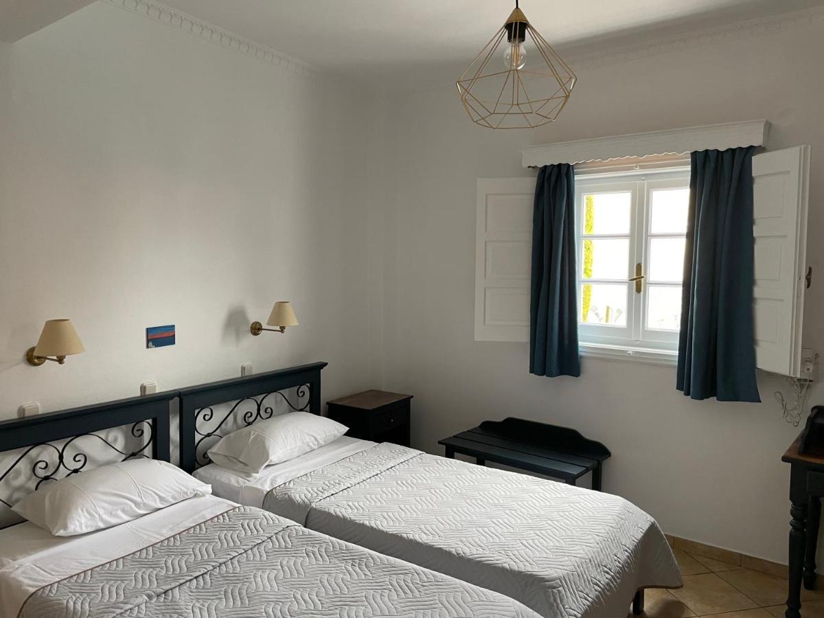 Leonidas Apartments Kamari  Bagian luar foto