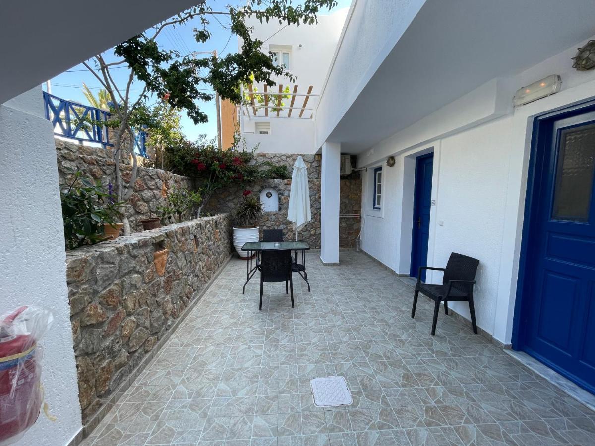 Leonidas Apartments Kamari  Bagian luar foto
